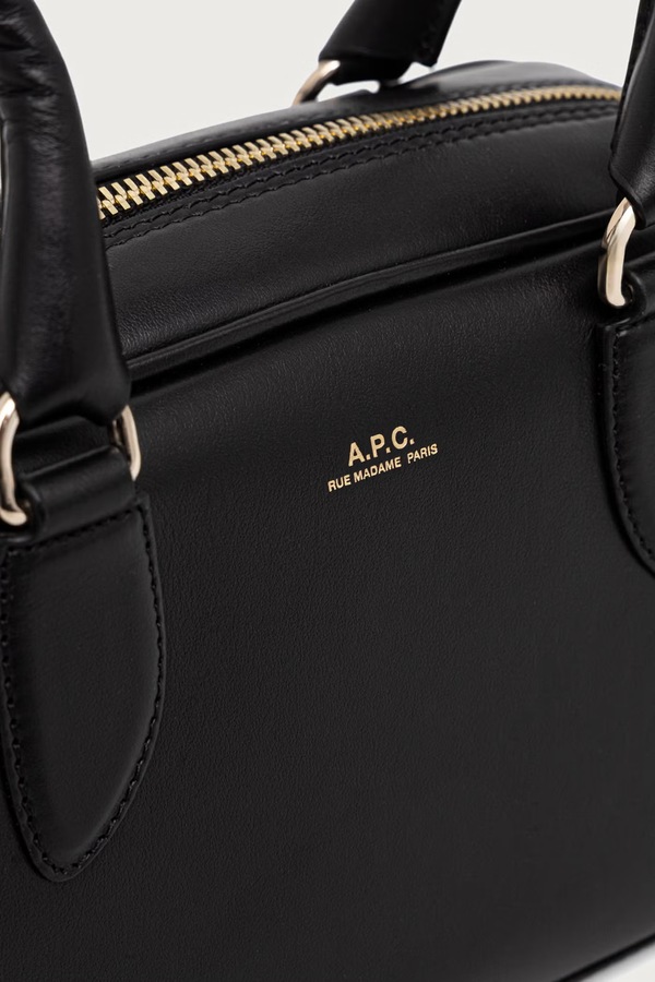 Сумочка жіноча шкіряна A.P.C. sac paloma shoulder колір чорний фото 4