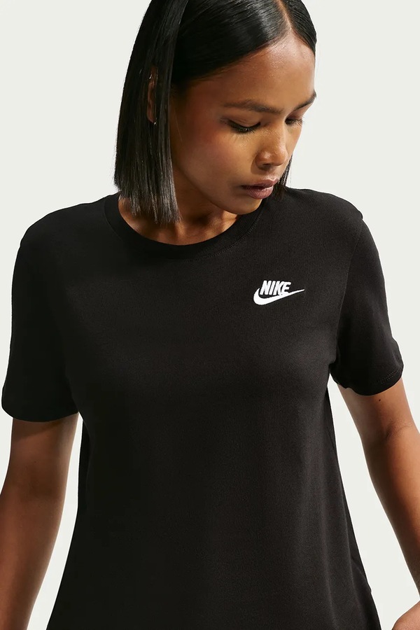 Футболка basic жіноча з бавовною Nike Sportswear Club Essentials колір чорний фото 3
