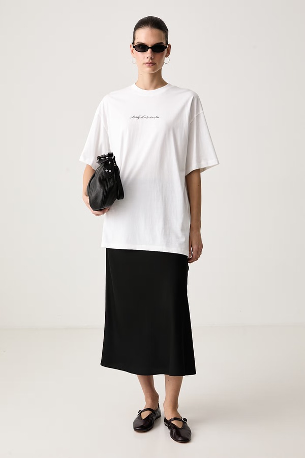 Футболка жіноча бавовняна HUGO Blue Oversized Tee_B_18 колір білий фото 2
