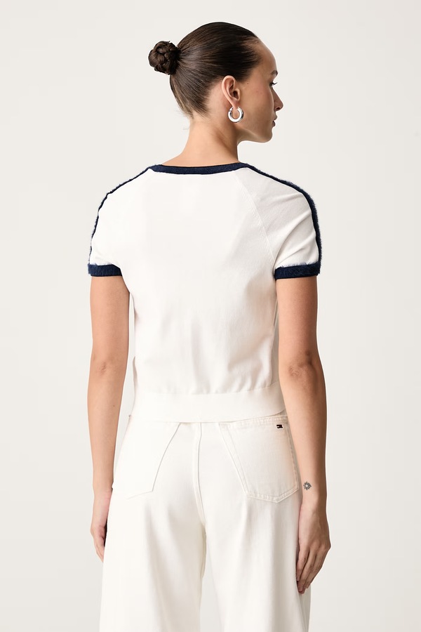 Футболка жіноча з віскозою adidas Originals колір білий фото 3