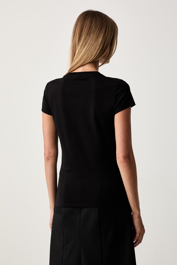 Футболка женская хлопковая Armani Exchange цвет черный фото 2
