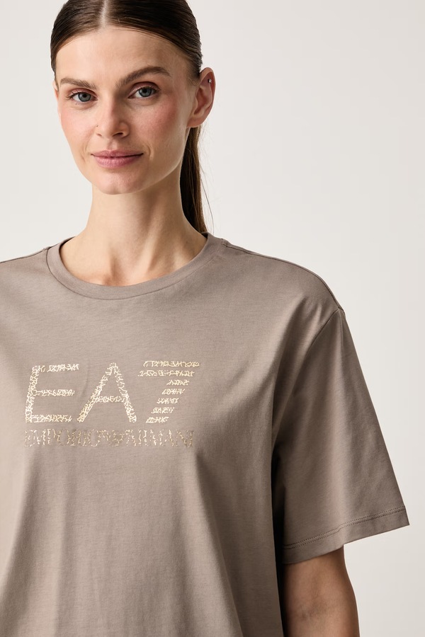 Футболка оверсайз жіноча бавовняна EA7 Emporio Armani колір бежевий фото 4