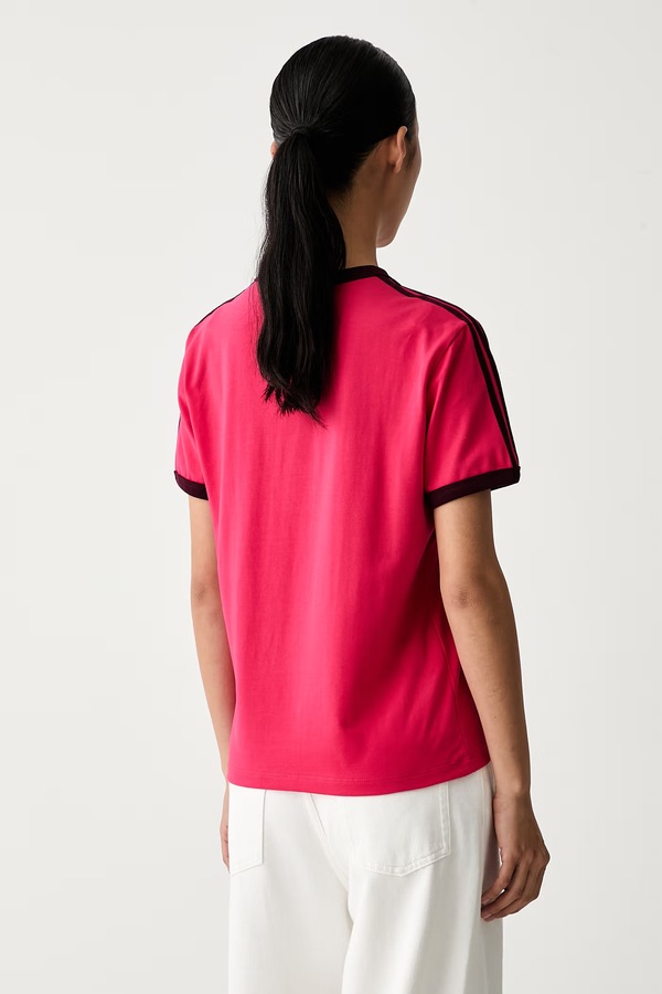 Футболка жіноча бавовняна з еластаном adidas Originals колір рожевий фото 2