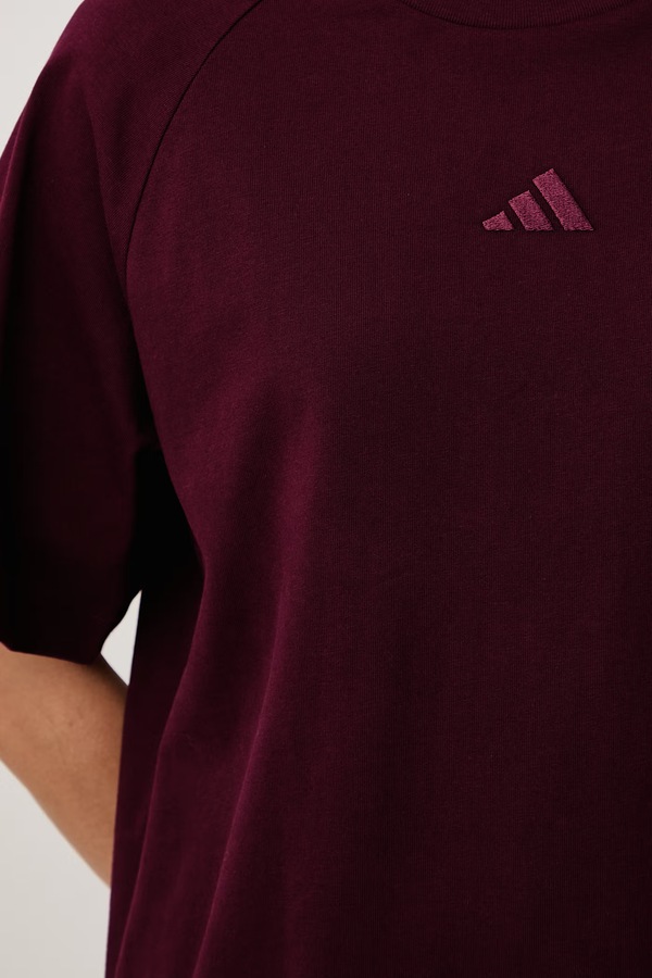 Футболка жіноча бавовняна adidas колір бордовий фото 4