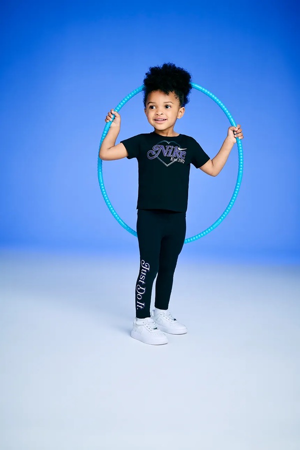 Футболка дитяча з бавовною Nike колір чорний фото 4