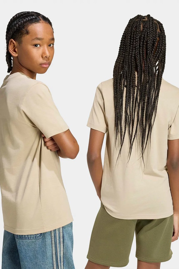 Футболка basic дитяча бавовняна adidas Originals колір бежевий фото 2