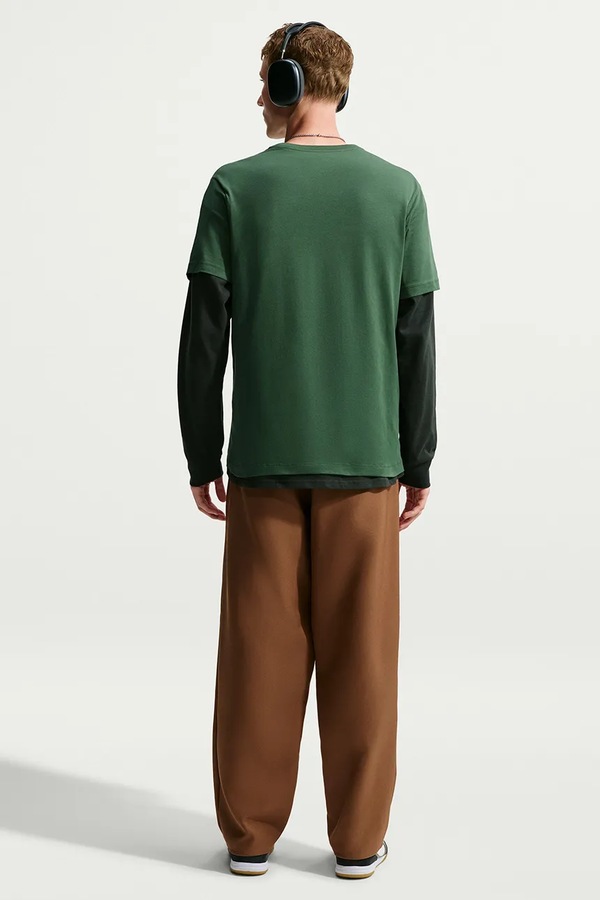 Футболка basic чоловіча бавовняна Nike Sportswear Club колір зелений фото 2