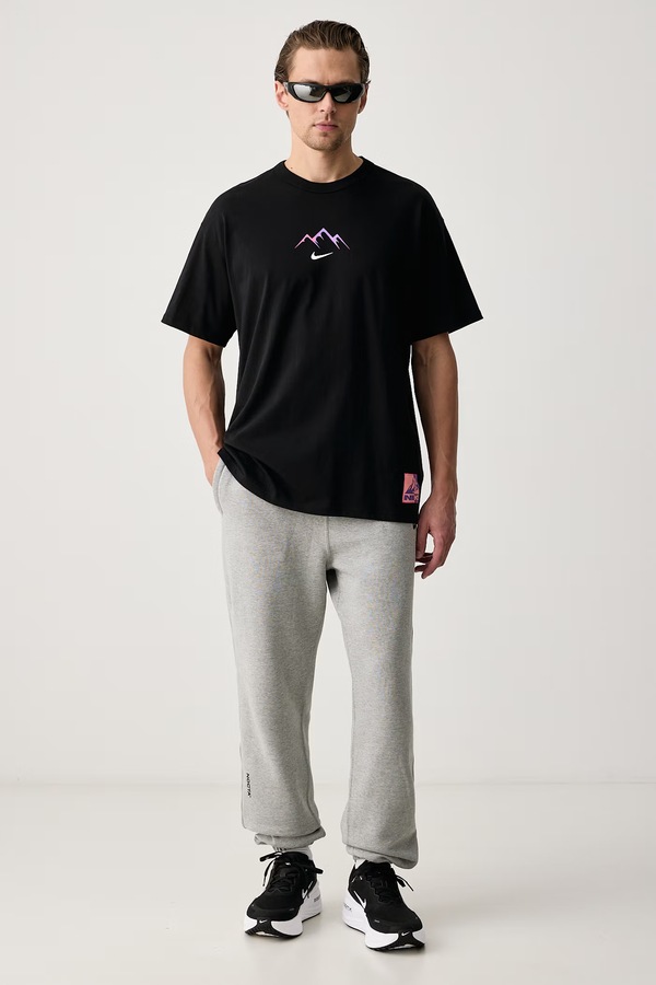 Футболка чоловіча бавовняна Nike Sportswear колір чорний фото 2