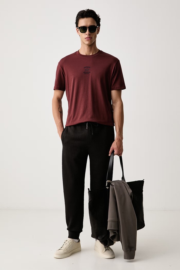 Футболка чоловіча бавовняна Armani Exchange колір помаранчевий