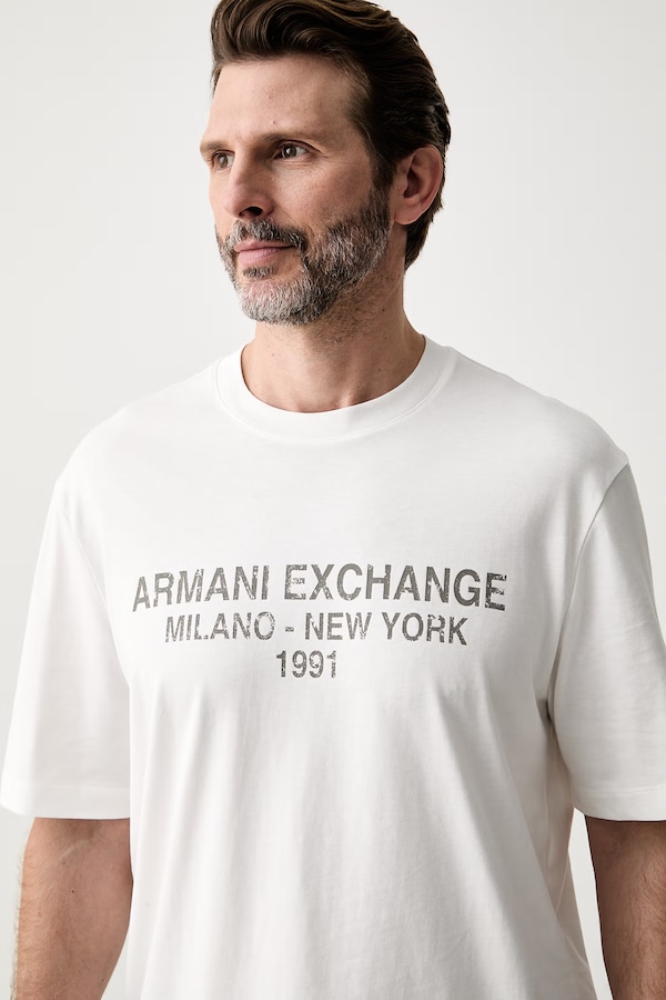 Футболка чоловіча бавовняна Armani Exchange колір білий фото 4