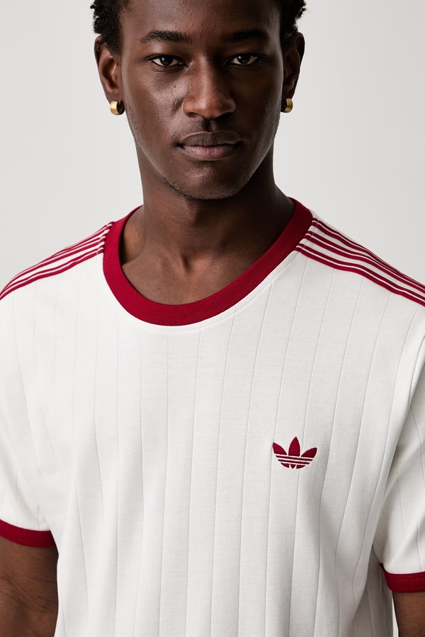 Футболка чоловіча бавовняна adidas Originals колір білий фото 4