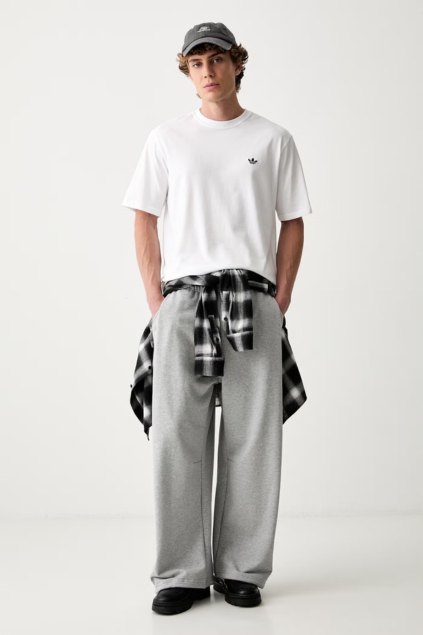 Футболка мужская хлопковая adidas Originals Trefoil Essentials цвет белый