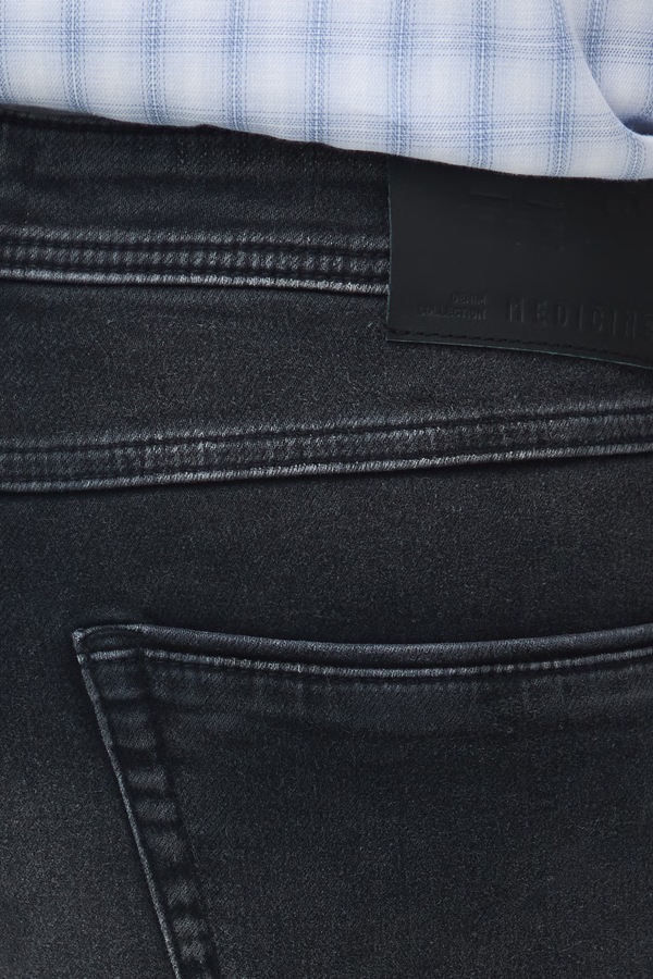 Джинси slim fit чоловічі Medicine колір чорний фото 3