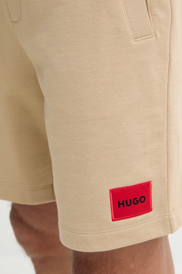 Трикотажні шорти чоловічі бавовняні HUGO Diz222 колір бежевий фото 4