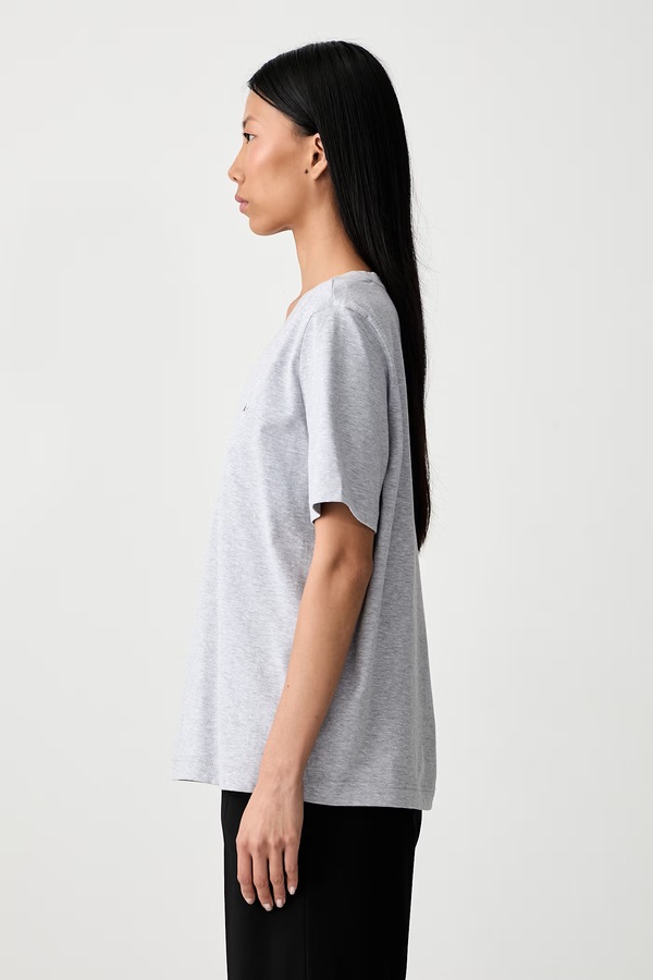 Футболка basic жіноча бавовняна Lacoste колір сірий фото 4