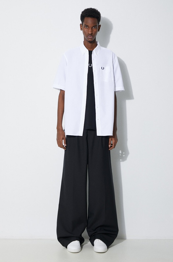 Хлопковая футболка Fred Perry Embroidered T-Shirt цвет черный