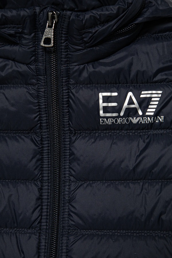Пухова дитяча безрукавка EA7 Emporio Armani колір синій фото 2
