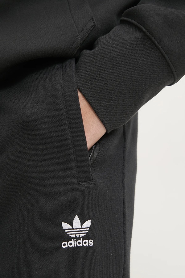 Бавовняні спортивні штани adidas Originals Essential колір чорний фото 2