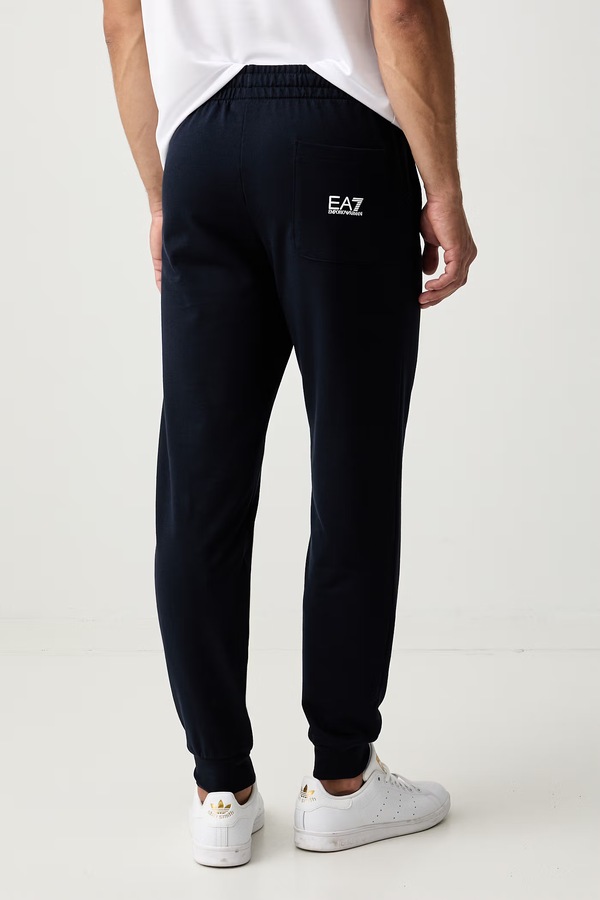 Спортивні штани чоловічі бавовняні EA7 Emporio Armani колір темно-синій фото 2