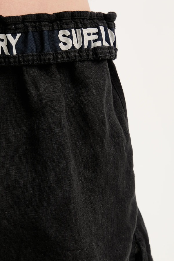 Лляні шорти Superdry колір чорний фото 4