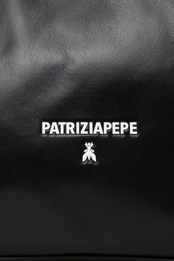 Шкіряна сумочка Patrizia Pepe колір чорний фото 4