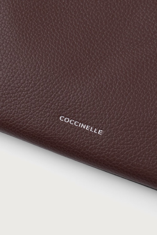 Чохол для ноутбука шкіряний Coccinelle колір бордовий фото 3