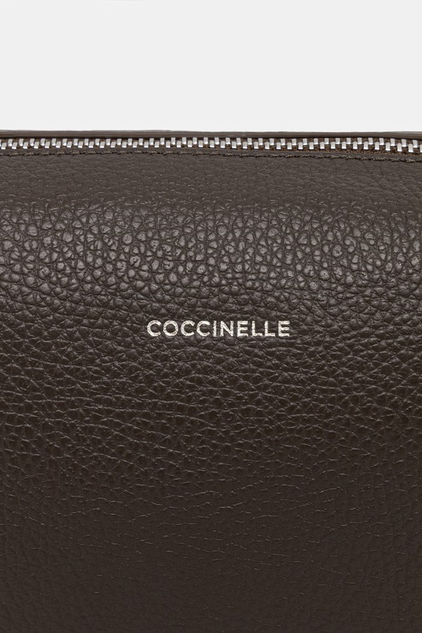 Косметичка жіноча шкіряна Coccinelle SOFT колір зелений фото 4