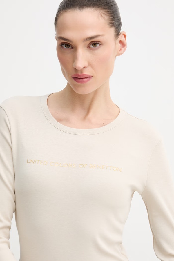Лонгслів жіночий бавовняний United Colors of Benetton колір бежевий фото 4