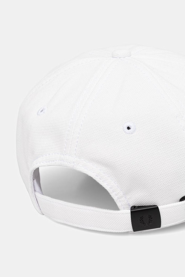 Кепка бавовняна Fred Perry колір білий