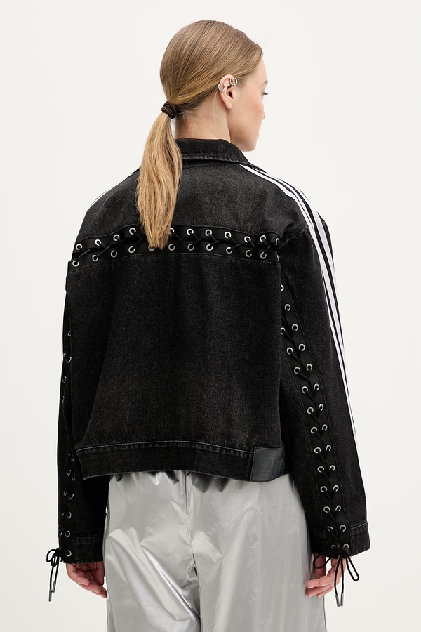 Коротка куртка жіноча джинсова adidas Originals колір чорний фото 2