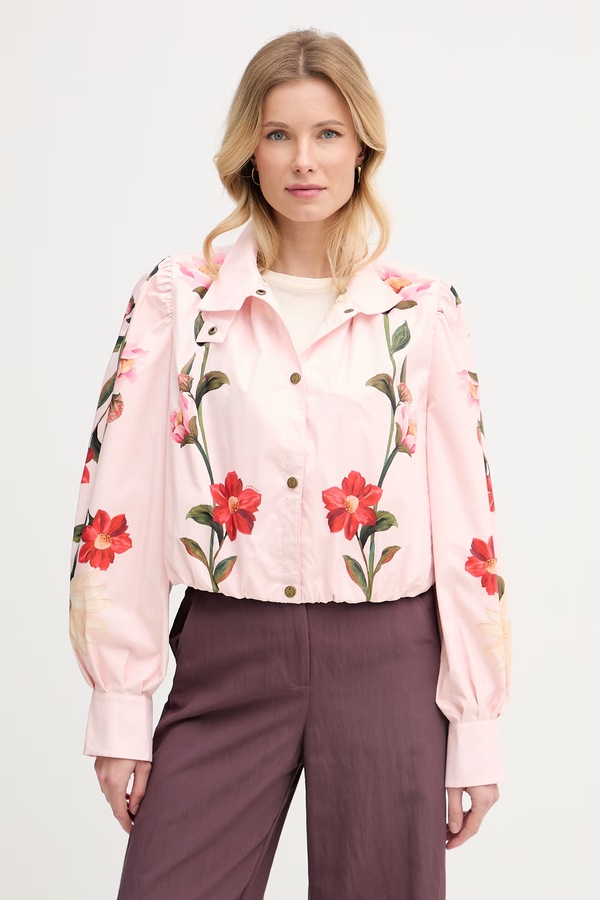 Демісезонна куртка жіноча Barbour x Farm Rio колір рожевий