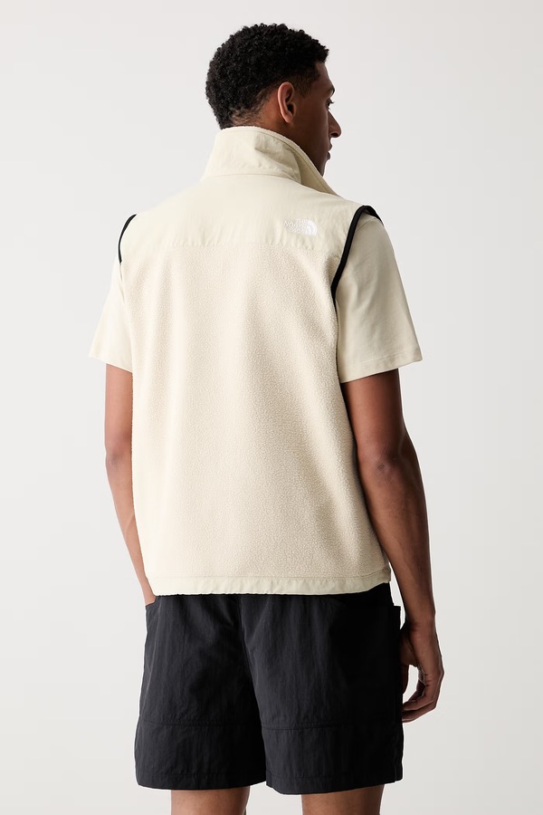 Безрукавка чоловіча The North Face Retro Denali Vest колір бежевий фото 3