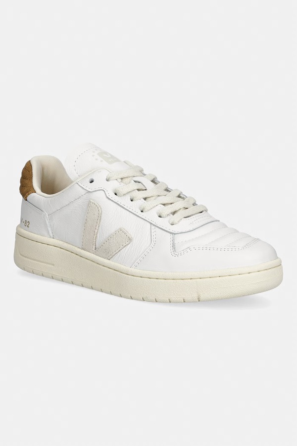 V-82 II LEATHER кросівки жіночі шкіряні Veja колір білий