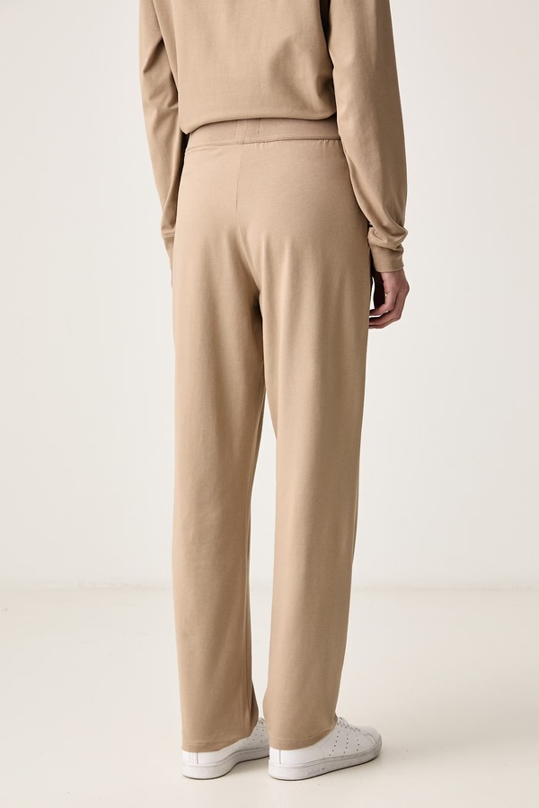 Спортивні штани жіночі з модалем HUGO SIGNATURE_PANT колір бежевий фото 2