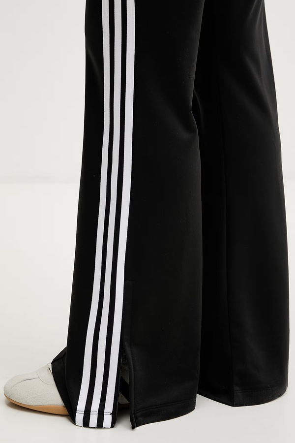 Спортивні штани жіночі adidas Originals колір чорний фото 4