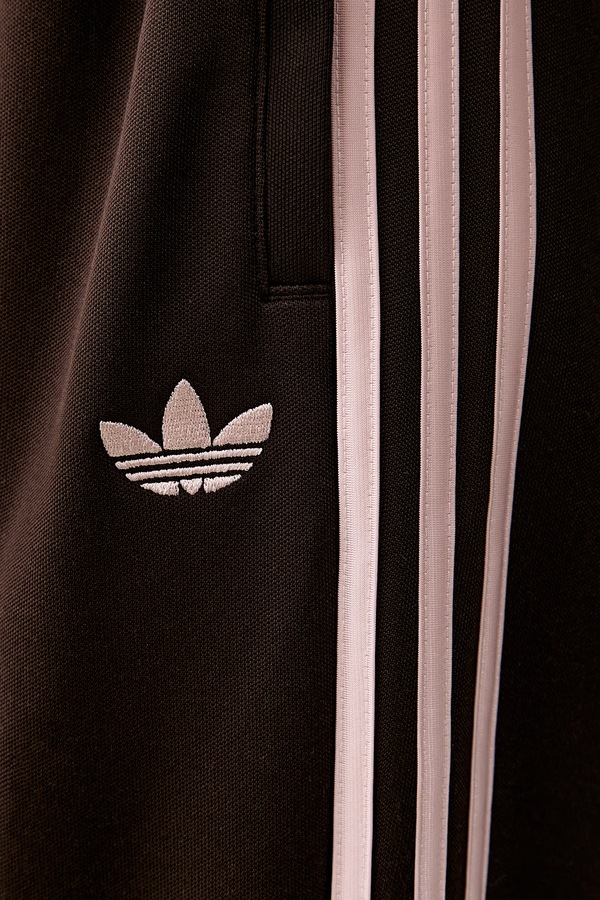 Спортивні штани жіночі adidas Originals OS TP колір коричневий фото 4