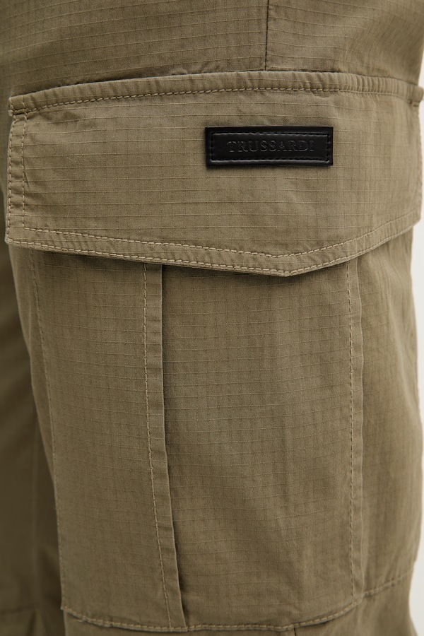 Штани Trussardi колір зелений фото 4