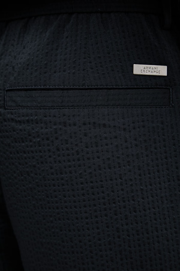 Штани straight чоловічі з ліоцелем Armani Exchange колір темно-синій фото 4