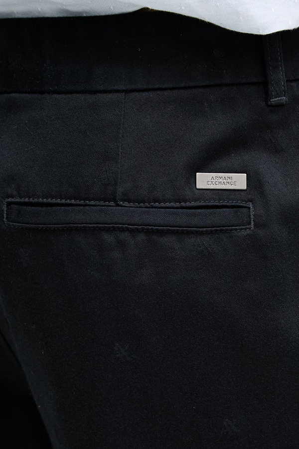 Штани чоловічі бавовняні Armani Exchange колір темно-синій фото 4