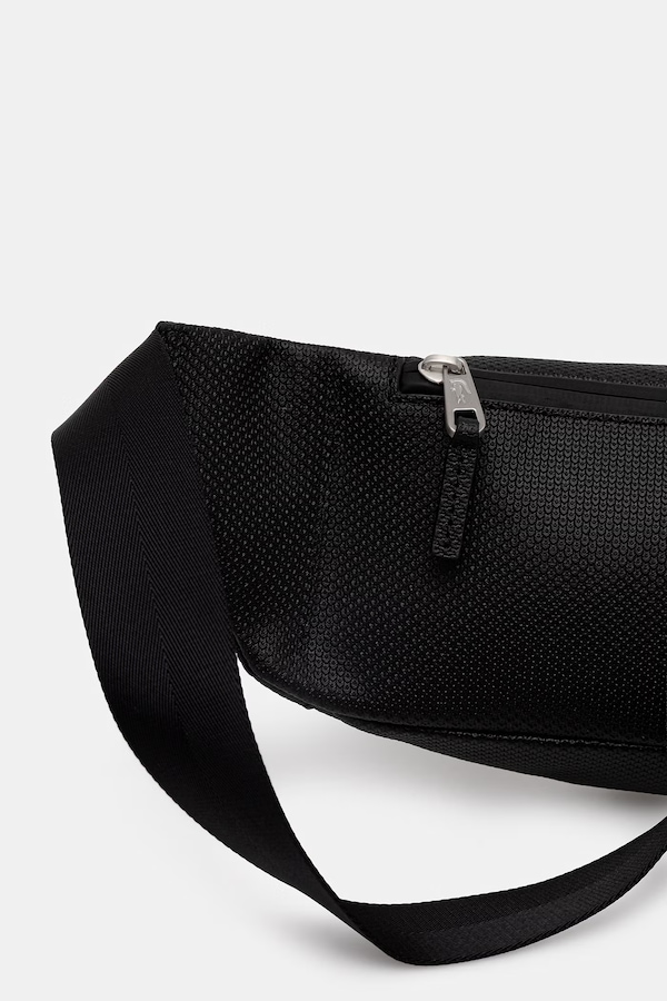 Шкіряна сумка на пояс Lacoste колір чорний фото 3