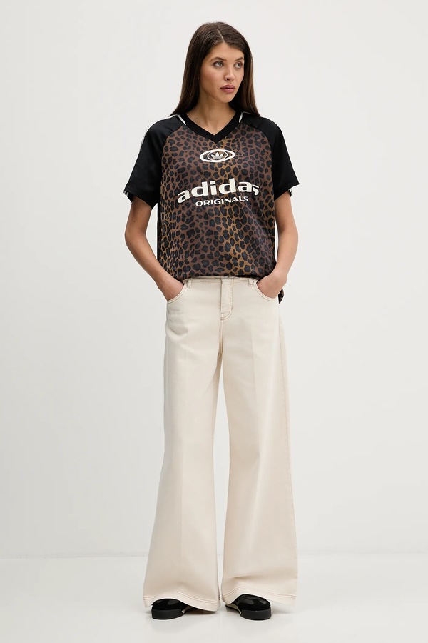 Футболка adidas Originals STN FBALL цвет коричневый