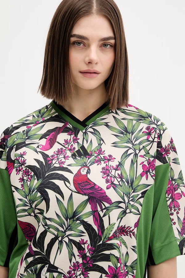 Футболка adidas x Farm Rio колір зелений фото 4