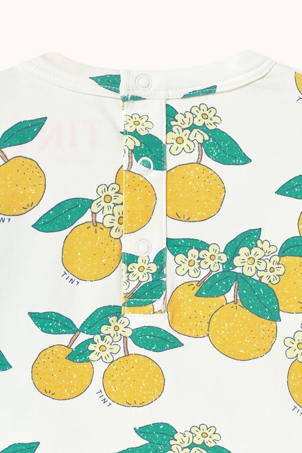 Футболка для немовлят Tinycottons ORANGES KNITTED BABY TEE колір білий фото 2