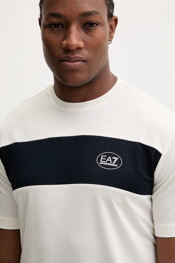 Футболка EA7 Emporio Armani колір бежевий фото 4