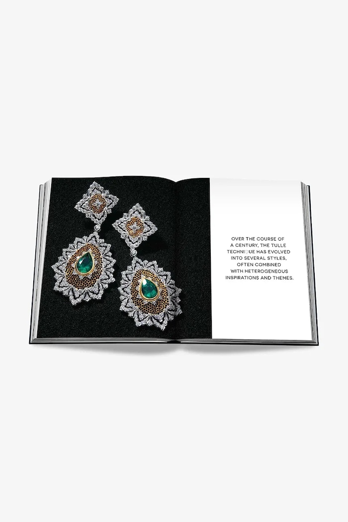 Assouline książka .Buccellati: A Century of Timeless Beauty by Alba Cappellieri, English 9781614289722
