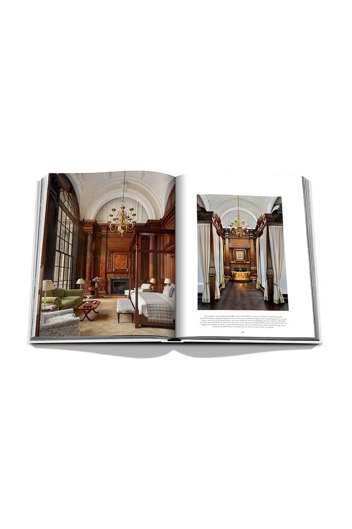 Assouline książka Raffles by Mark Ellwood 9781649804112