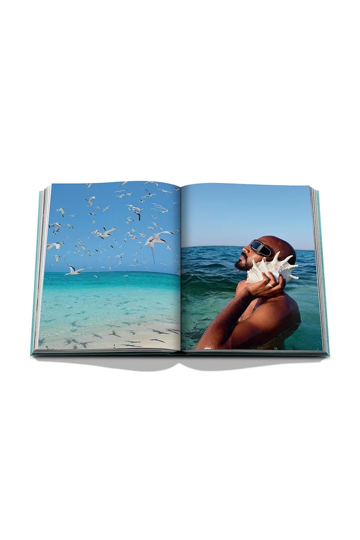 Assouline książka Saudi Arabia: Red Sea, the Saudi Coast by Christopher Smit, English 9781649800848