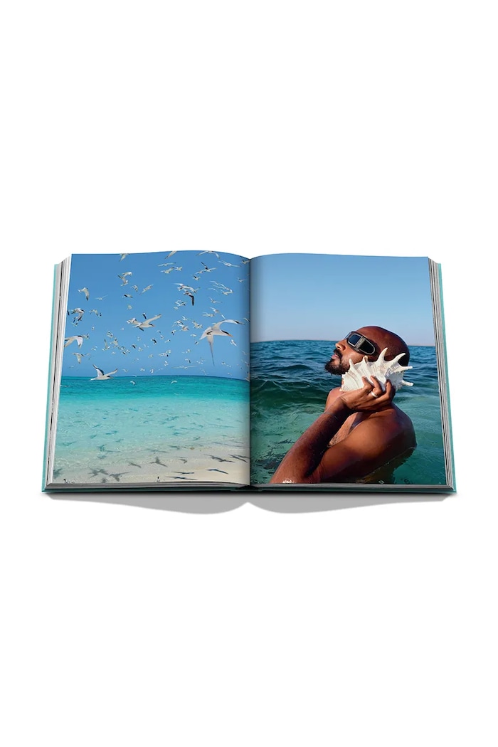 Assouline książka Saudi Arabia: Red Sea, the Saudi Coast by Christopher Smit, English 9781649800848