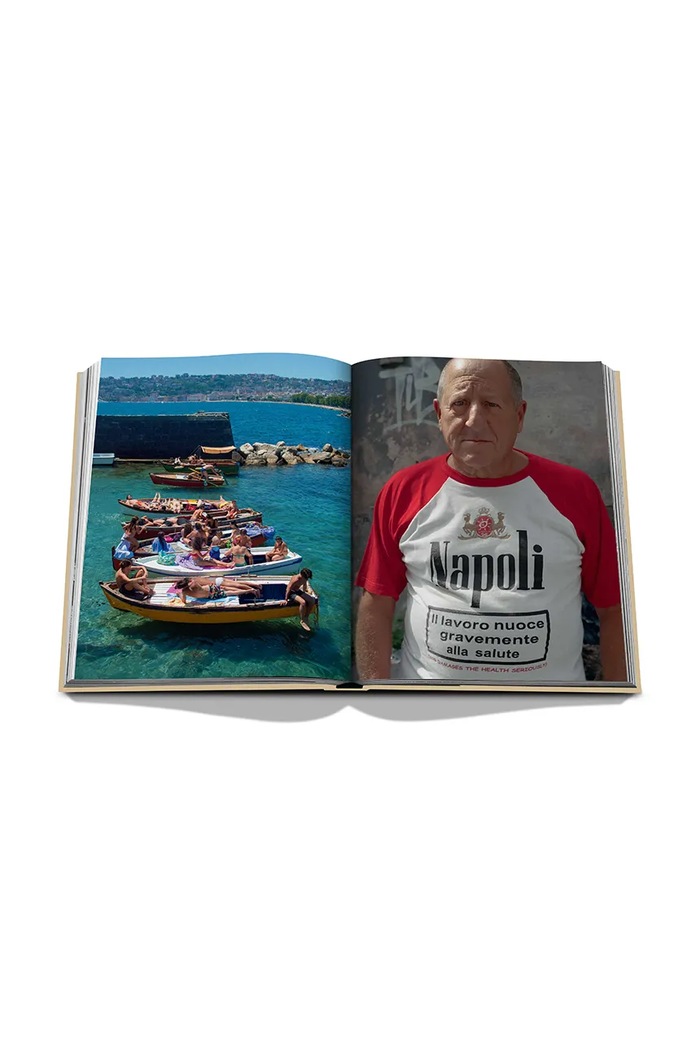 Kniha Assouline Napoli Amore by Cesare Cunaccia 9781649804341