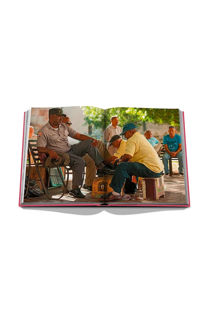 Assouline könyv Santo Domingo by David Collado, Rosanna Rivera, English 9781649801203